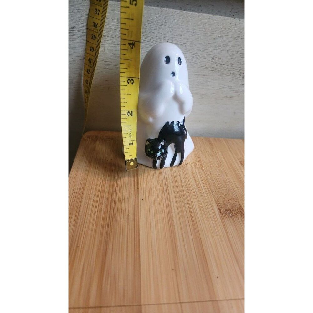 Hyde and Eek Ceramic Ghost Figurine with Black Cat Halloween Indoor Glossy 4 in - Picture 4 of 4